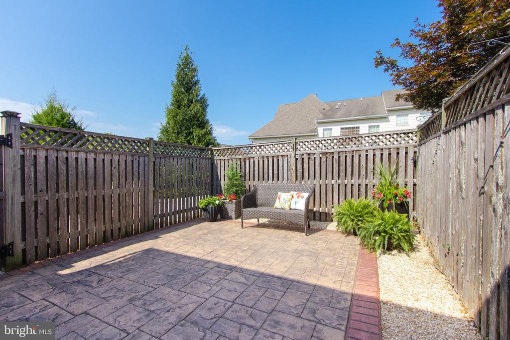 42 LOUISA BEALL LANE