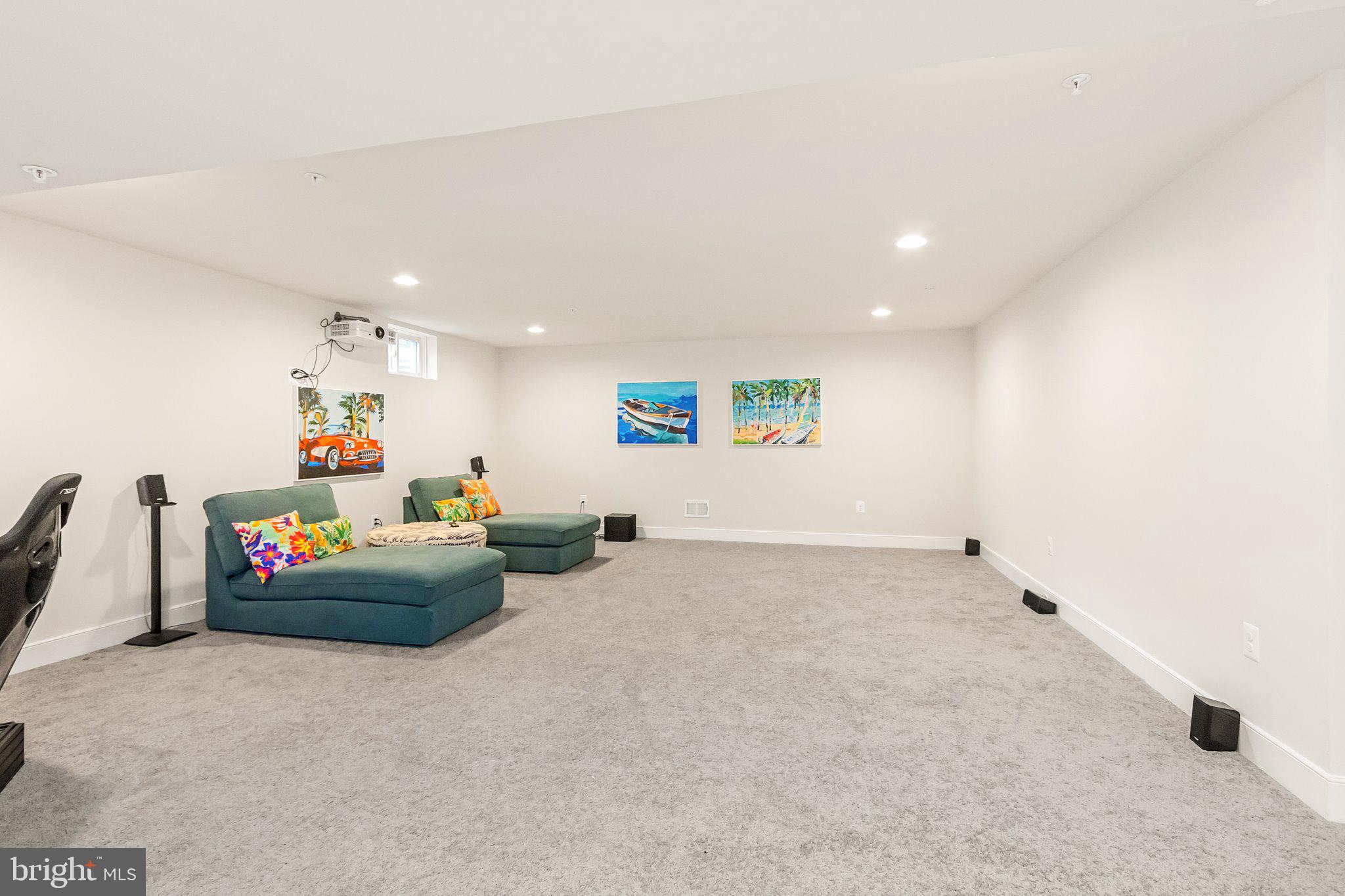 21 ELLA WASHINGTON CT.