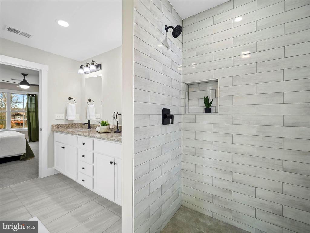 151 SCARLET OAK DRIVE