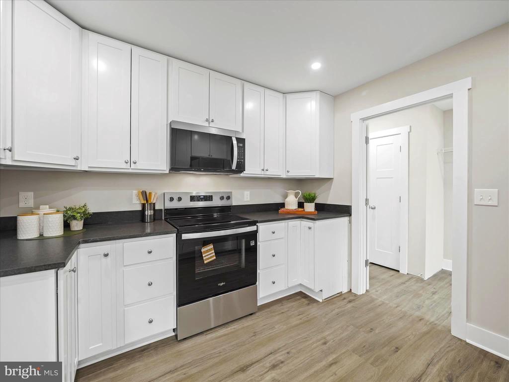 151 SCARLET OAK DRIVE