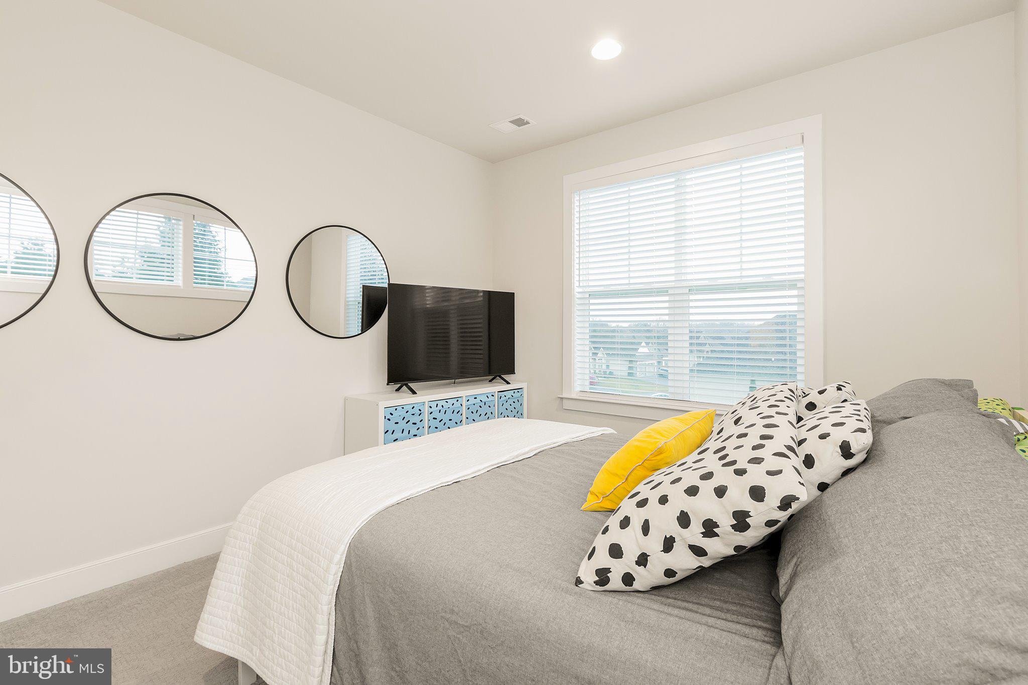 21 ELLA WASHINGTON CT.