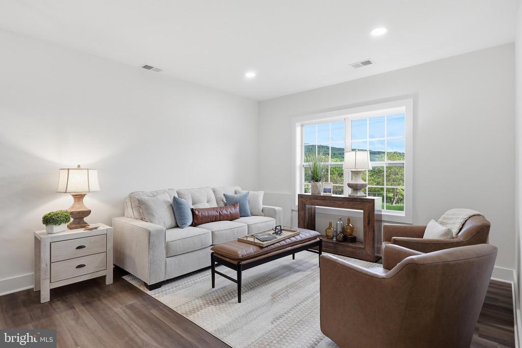 580 DOGWOOD TRAIL