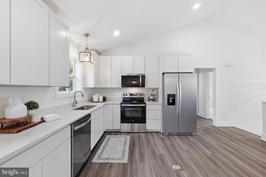580 DOGWOOD TRAIL