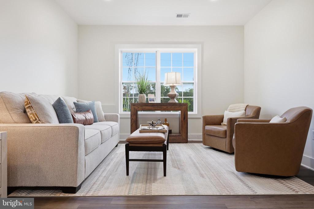 580 DOGWOOD TRAIL