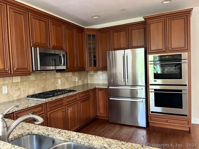 638 Danbury Road 70