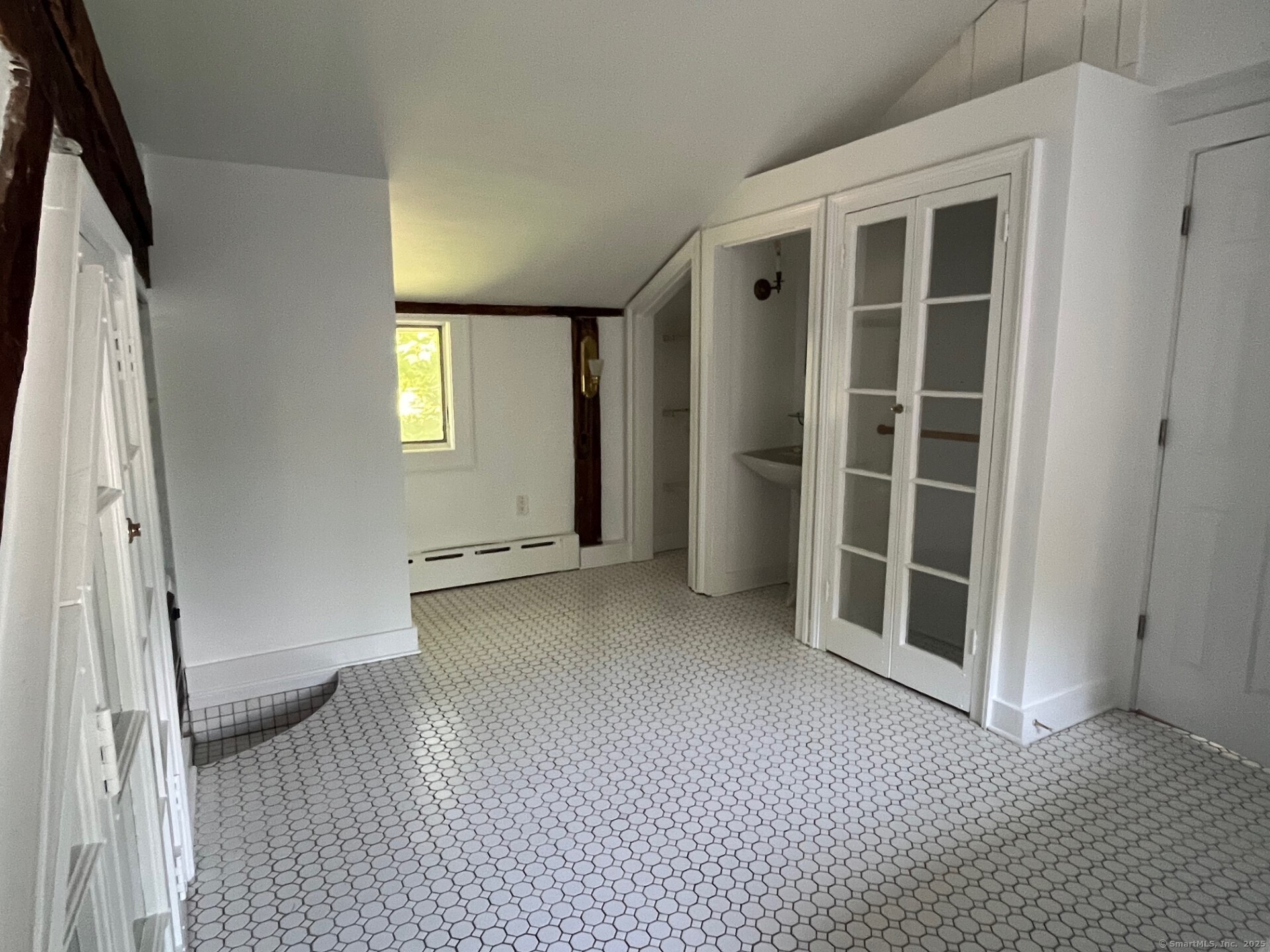434 Hurlbutt Street