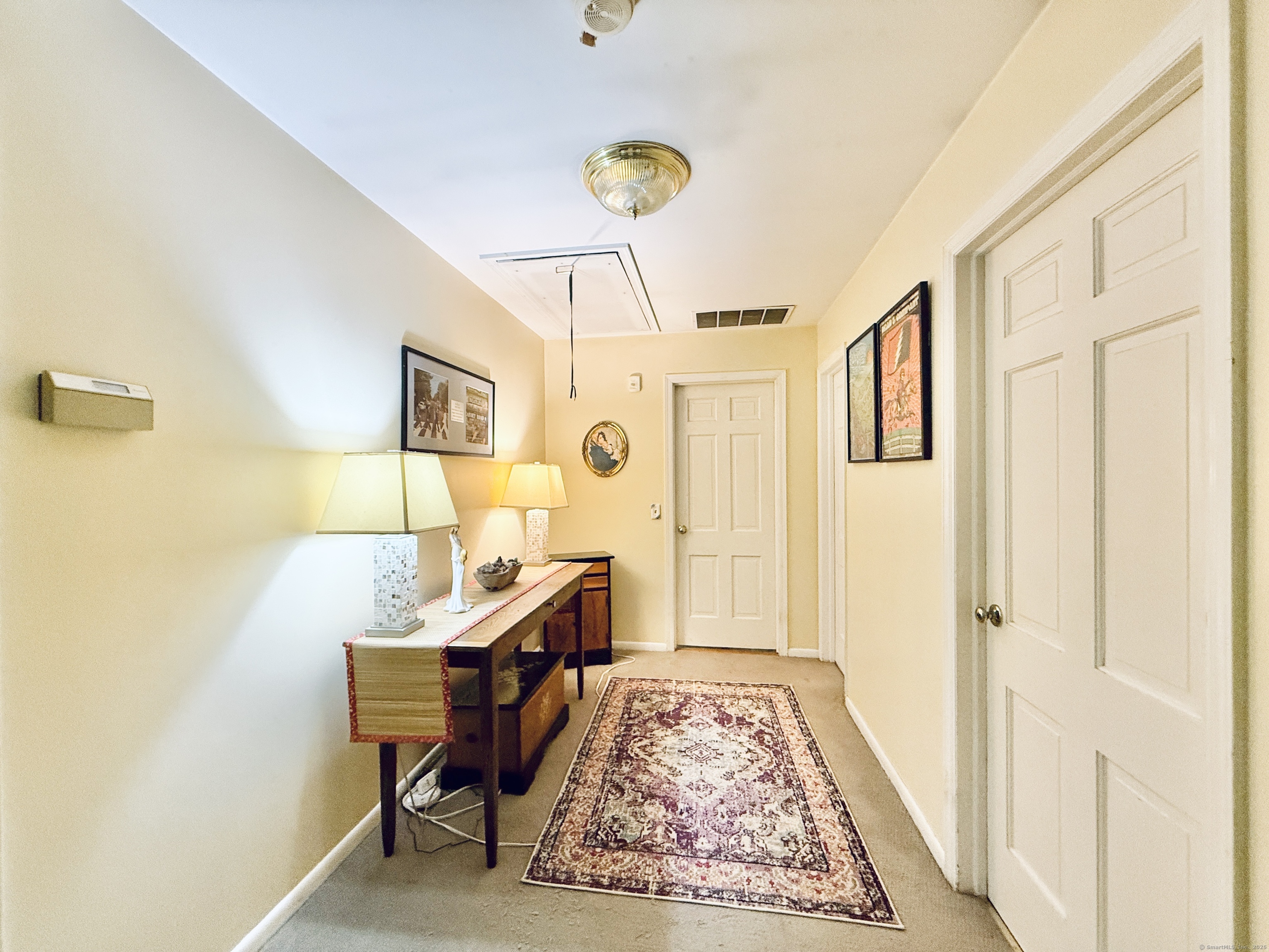 1 Greenlea Lane