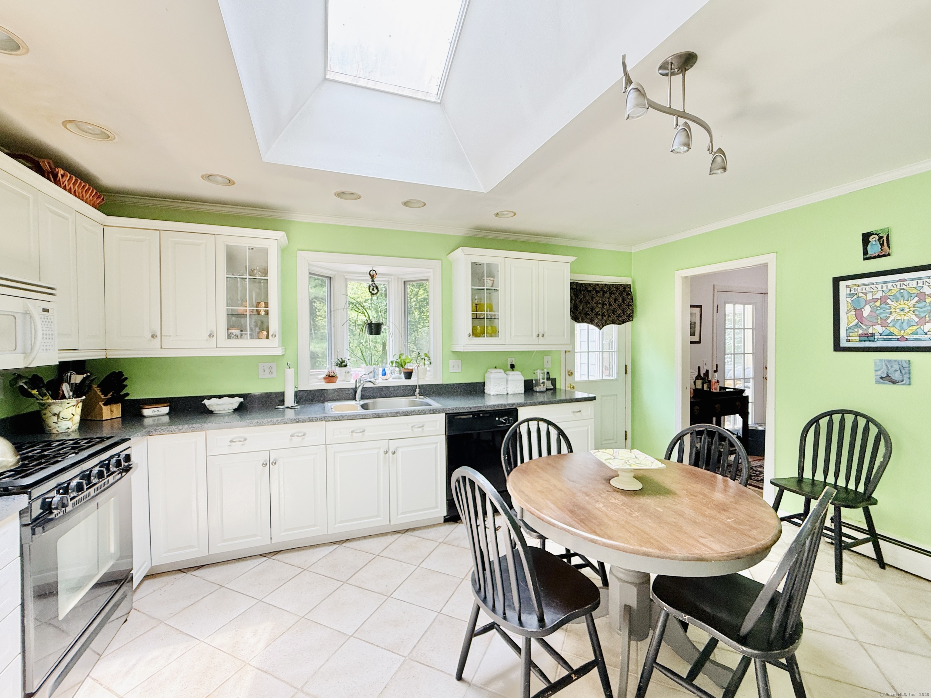 1 Greenlea Lane