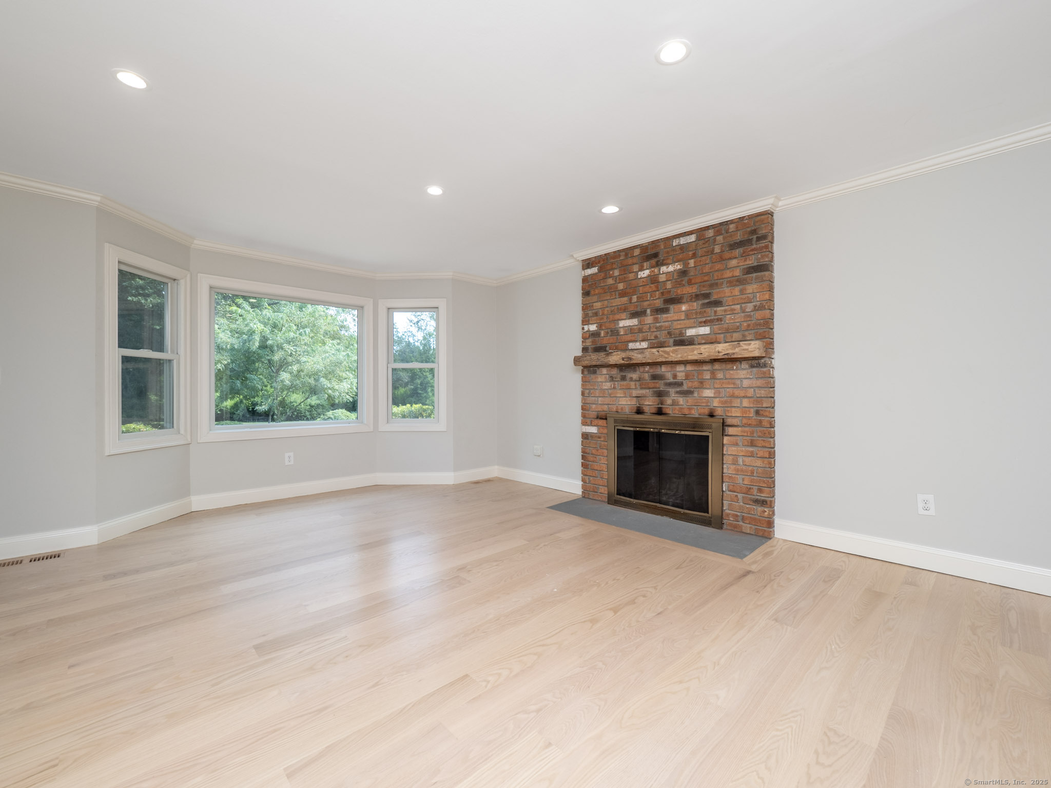 565 Danbury Road