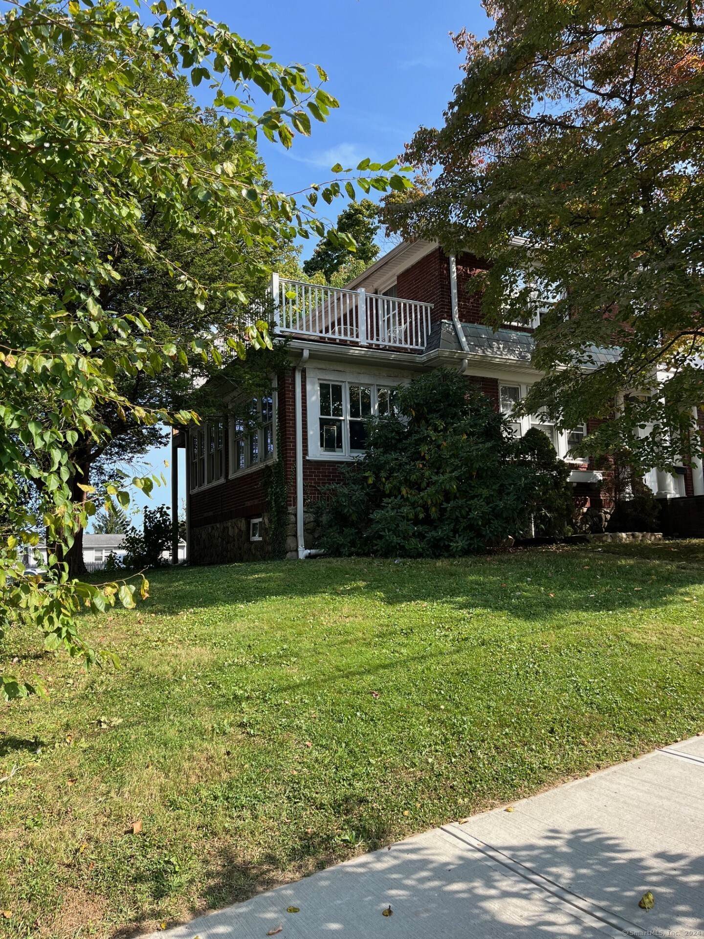10 Elmwood Avenue