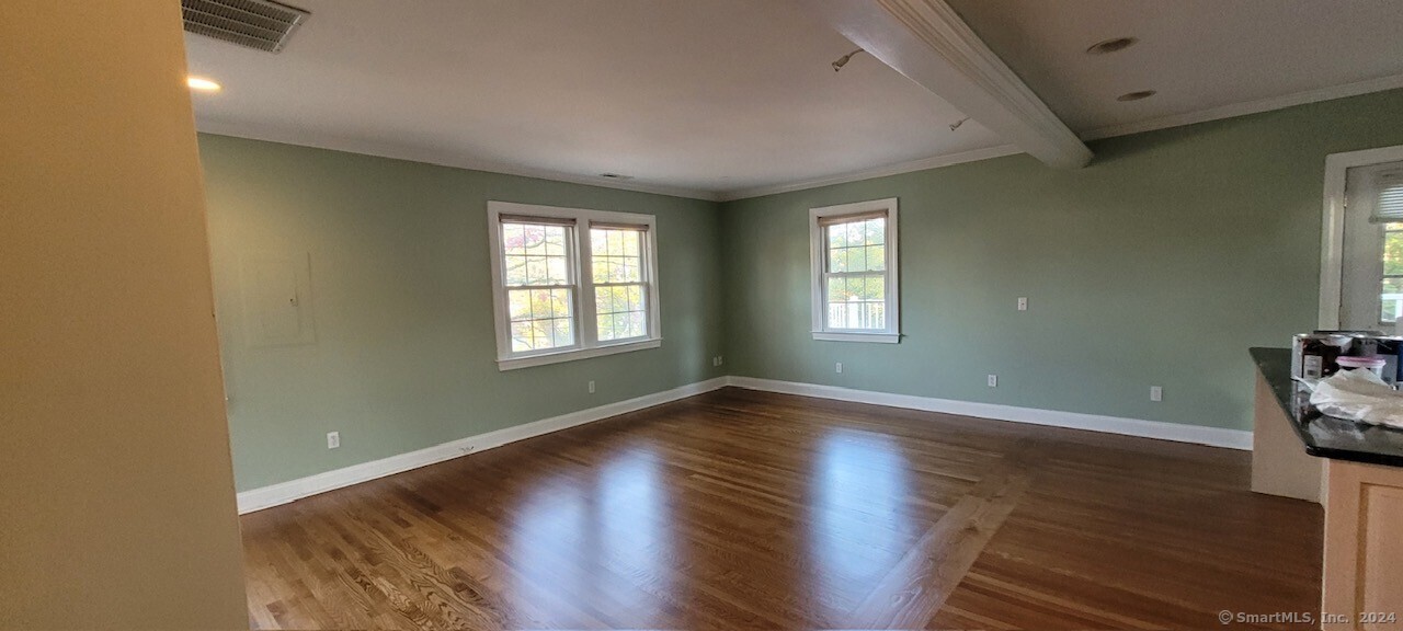 10 Elmwood Avenue