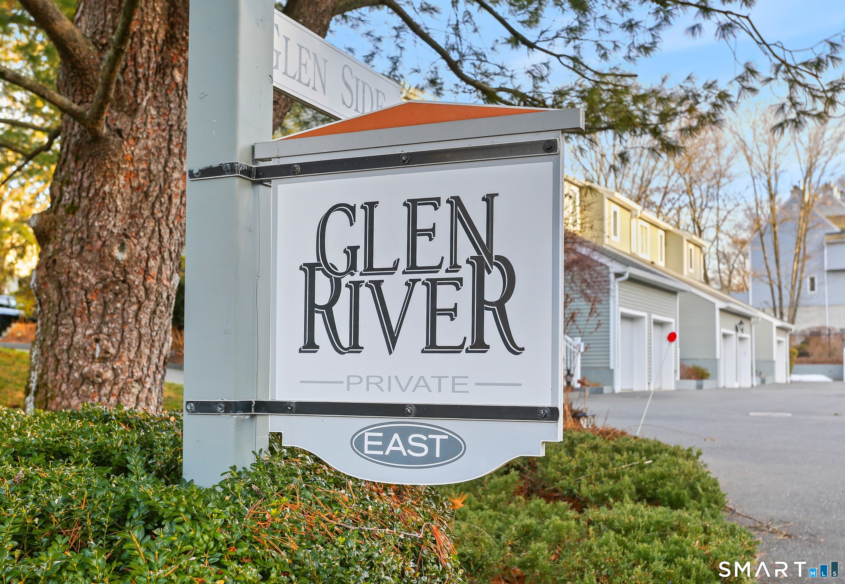 100 Glen Side Unit: 100