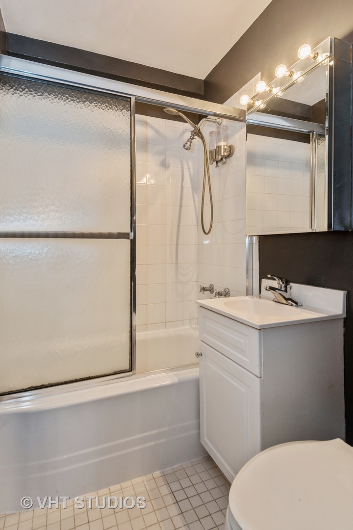 5801 N Sheridan Road Unit: 7B