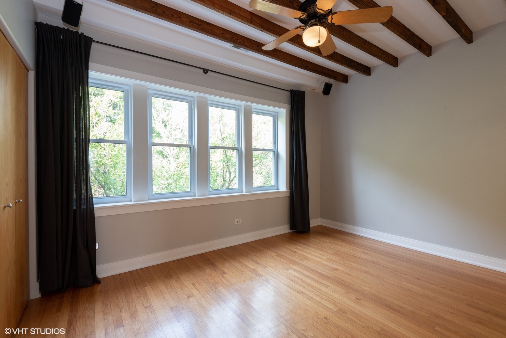 1407 W NORTH SHORE Avenue Unit: 3