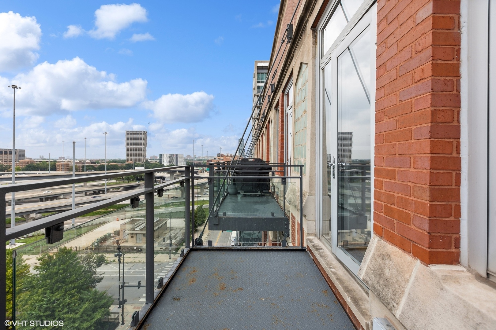 333 S Desplaines Street Unit: 713