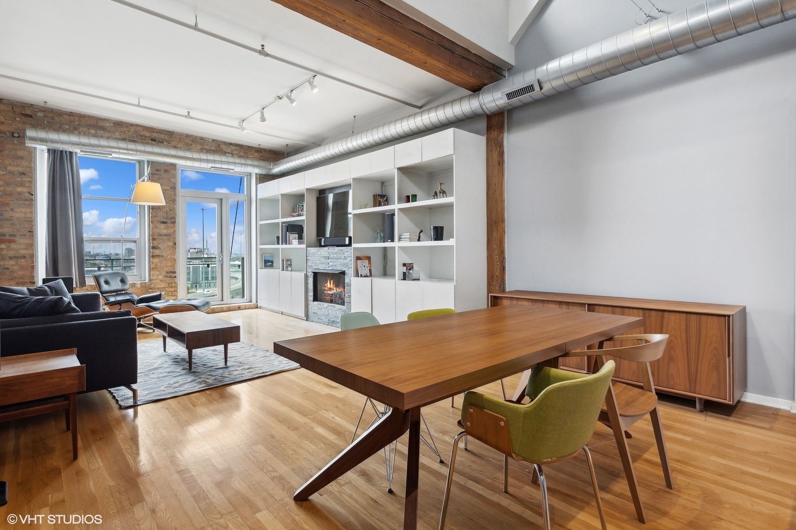 333 S Desplaines Street Unit: 713
