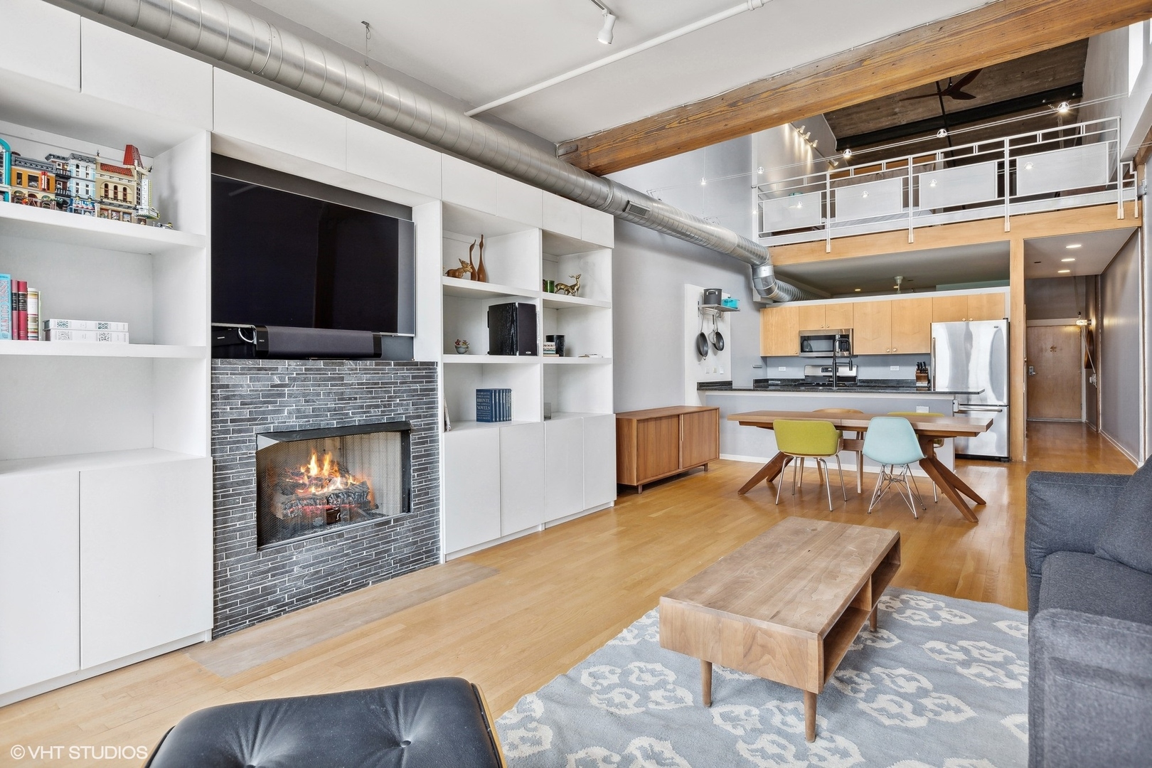 333 S Desplaines Street Unit: 713