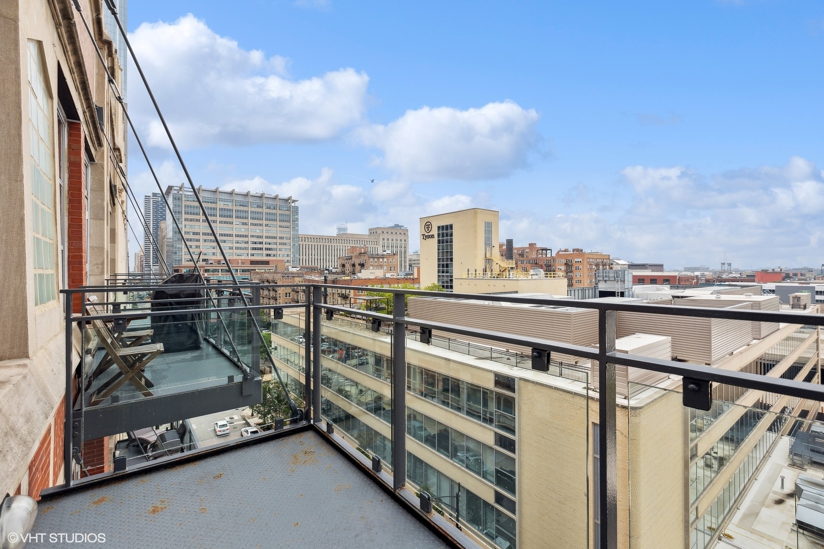 333 S Desplaines Street Unit: 713