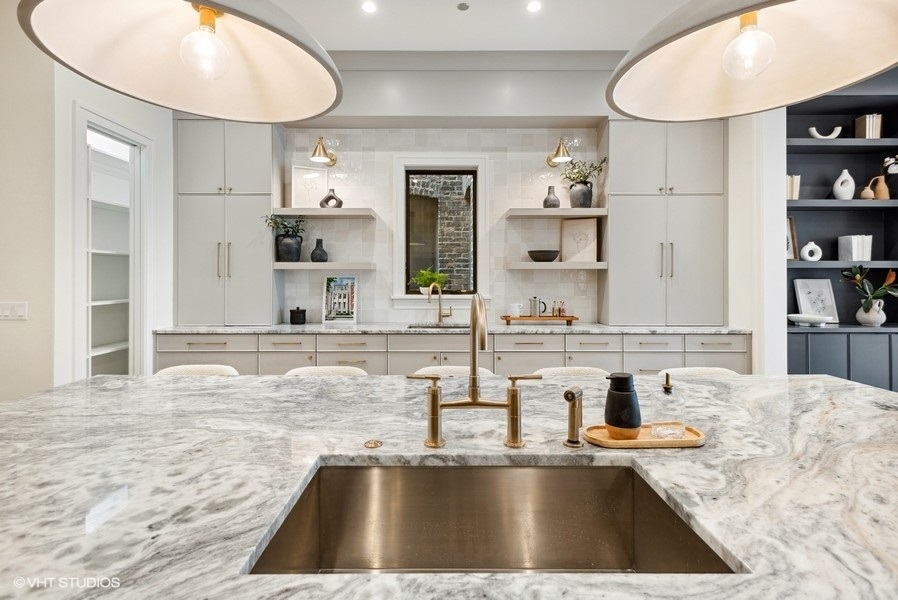 1914 N Dayton Street