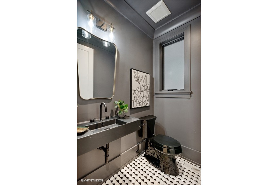 1914 N Dayton Street