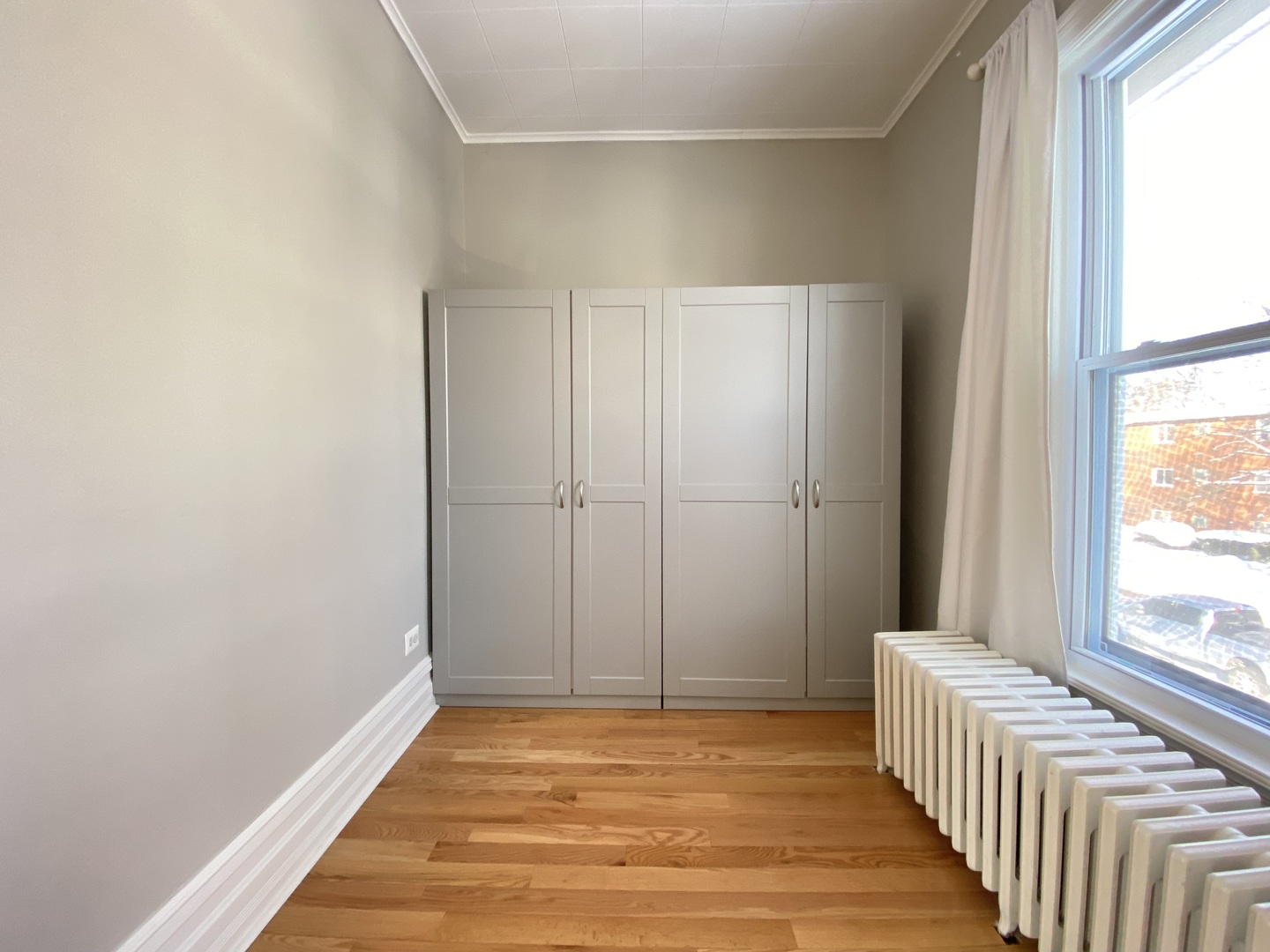 435 Elgin Avenue Unit: 2