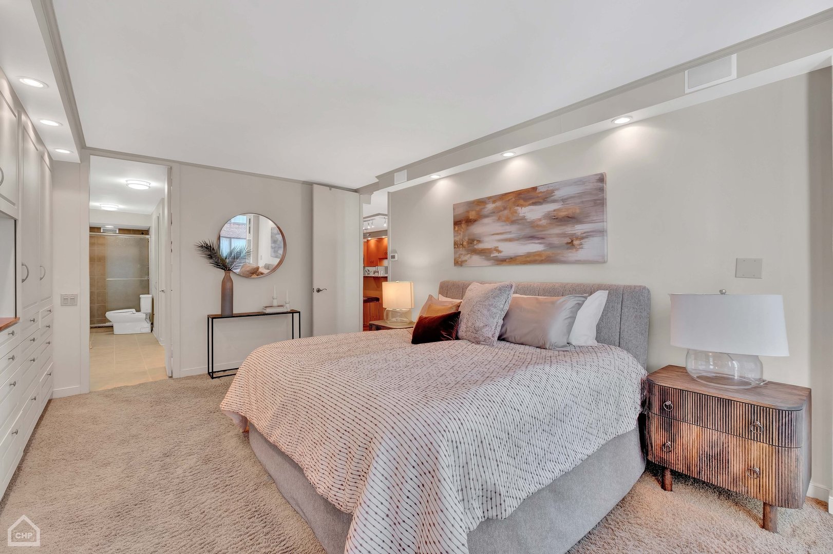 200 E Delaware Place Unit: 6A