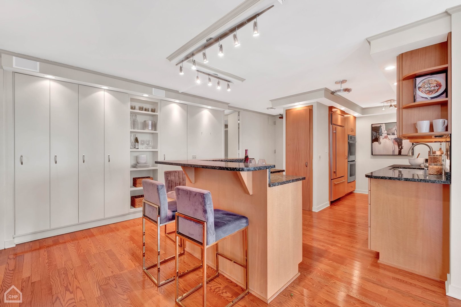 200 E Delaware Place Unit: 6A