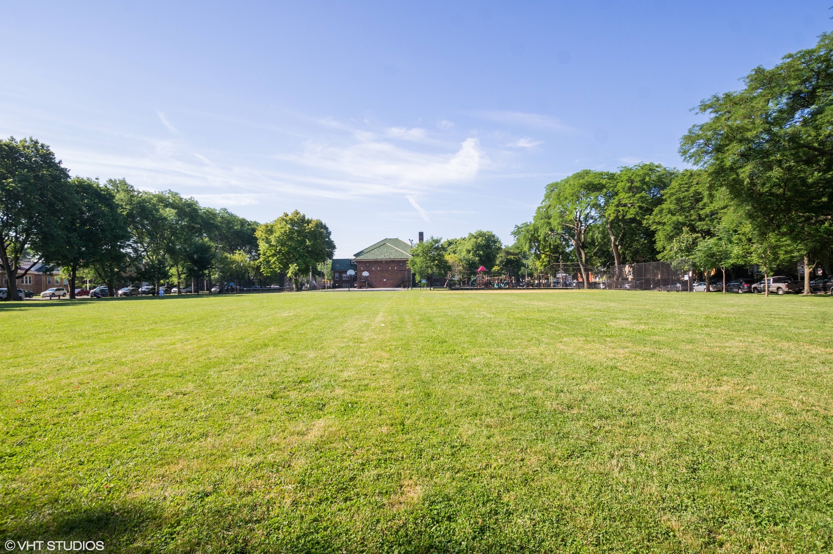 2648 W Glenlake Avenue Unit: 2C