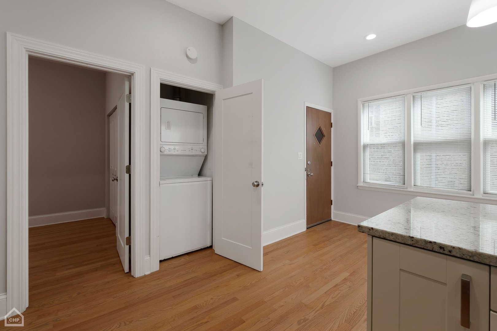 3935 N Seeley Avenue Unit: 2