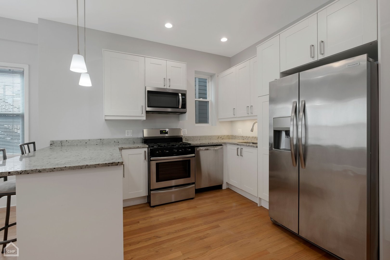3935 N Seeley Avenue Unit: 2