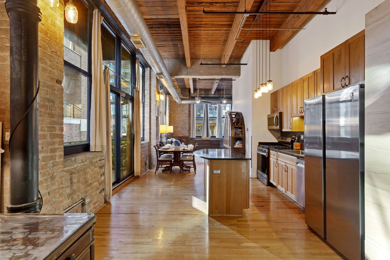 215 N Aberdeen Street Unit: 304B