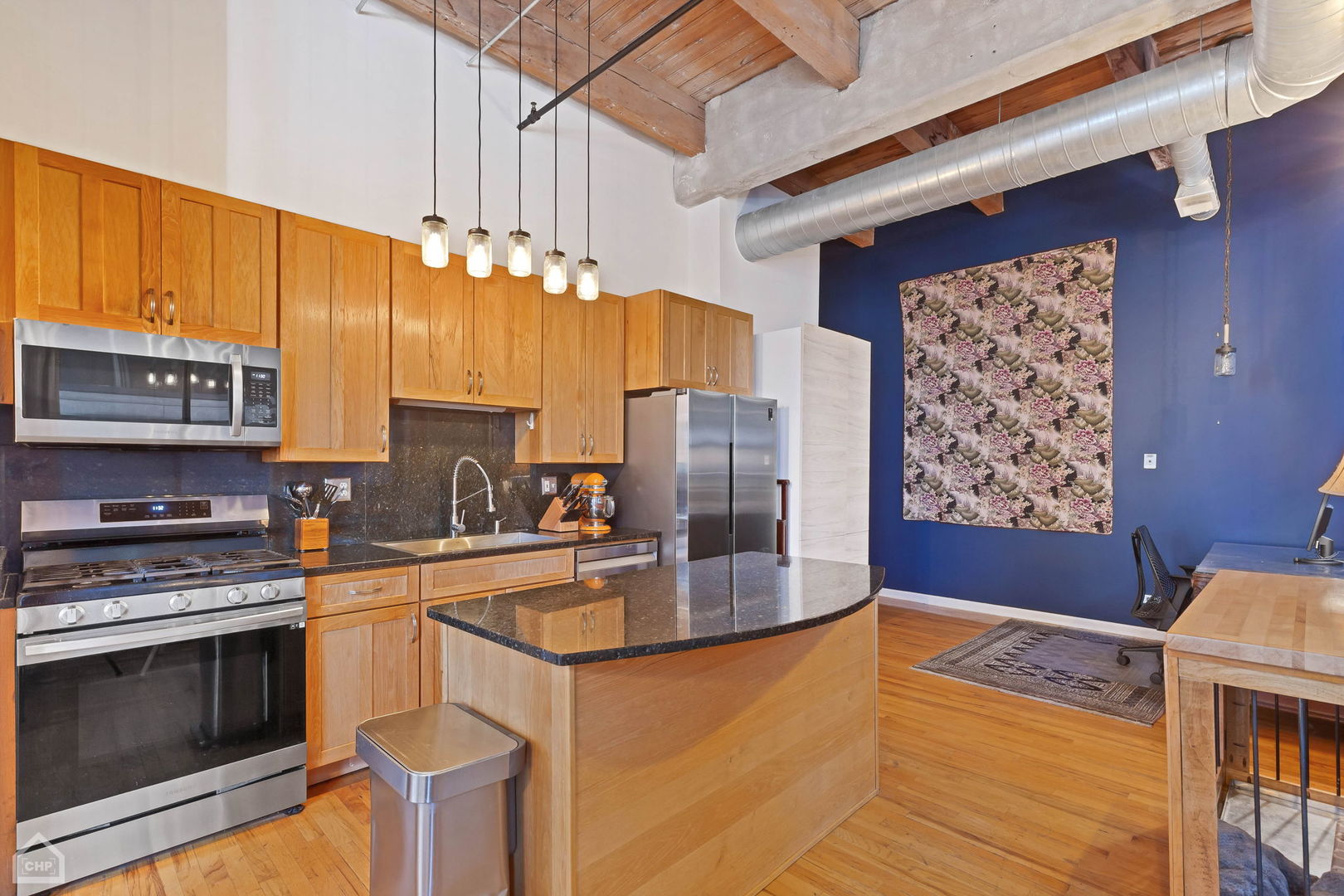 215 N Aberdeen Street Unit: 304B