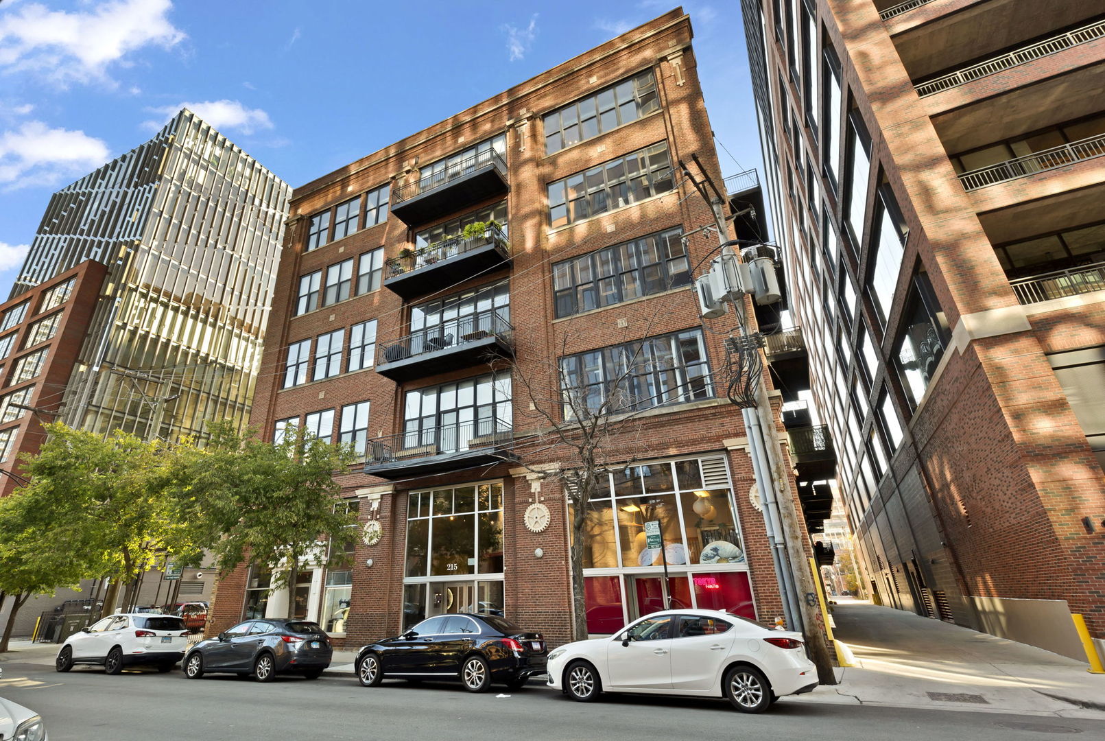 215 N Aberdeen Street Unit: 304B