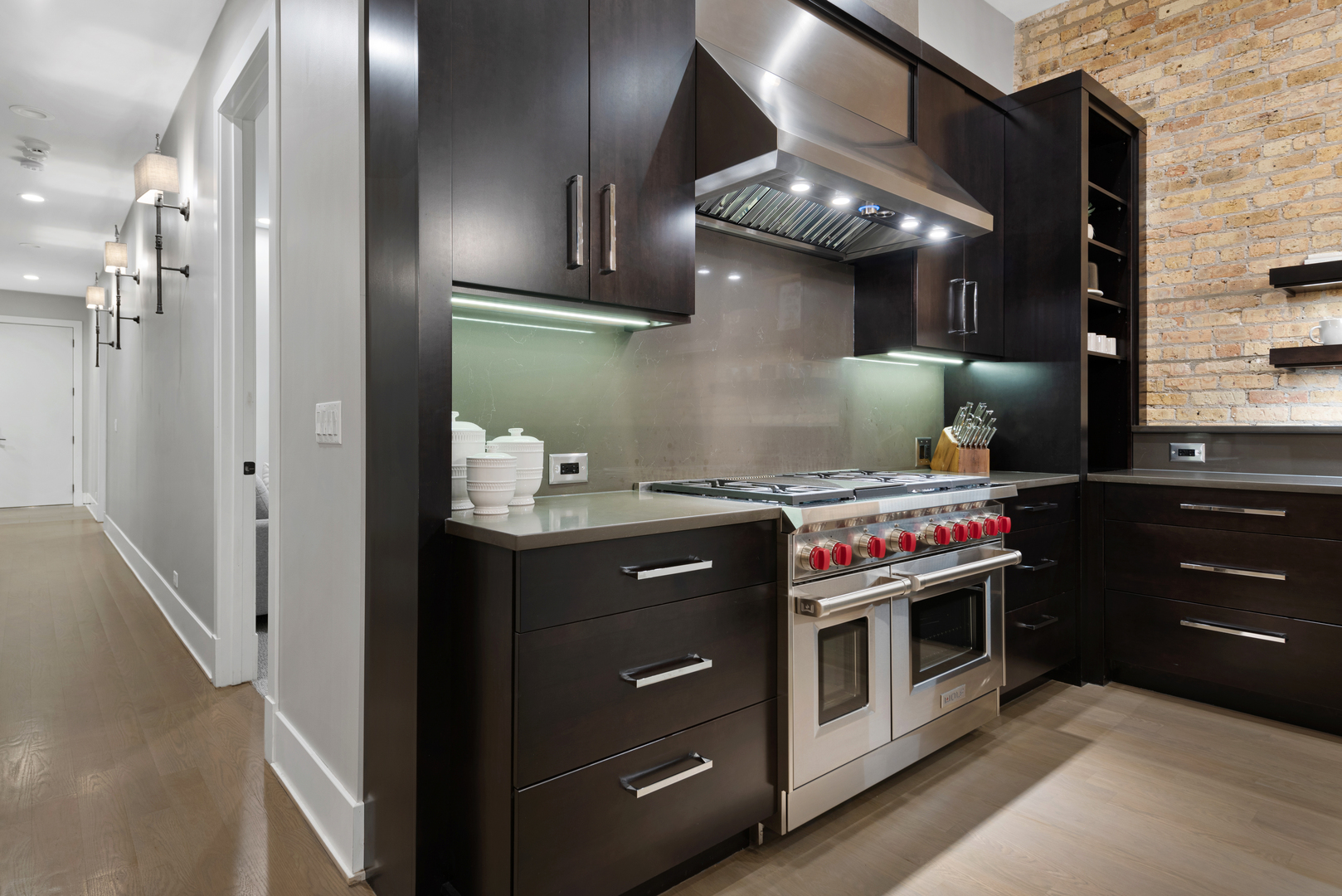 1246 W George Street