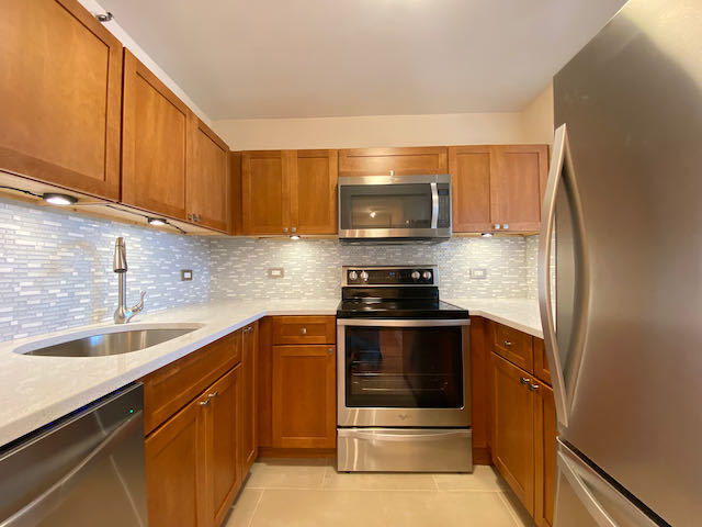 3660 N Lake Shore Drive Unit: 1810