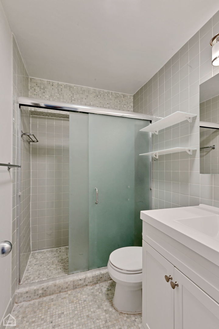 1850 N Clark Street Unit: 1209