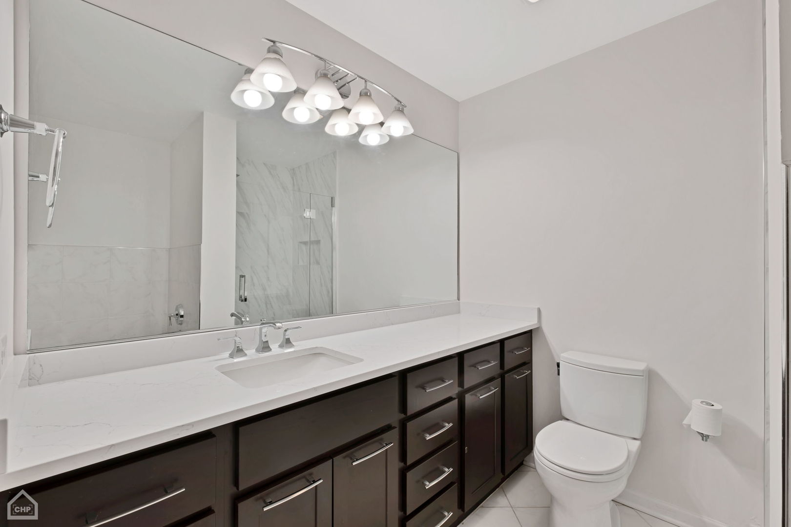 2737 N Janssen Avenue Unit: A