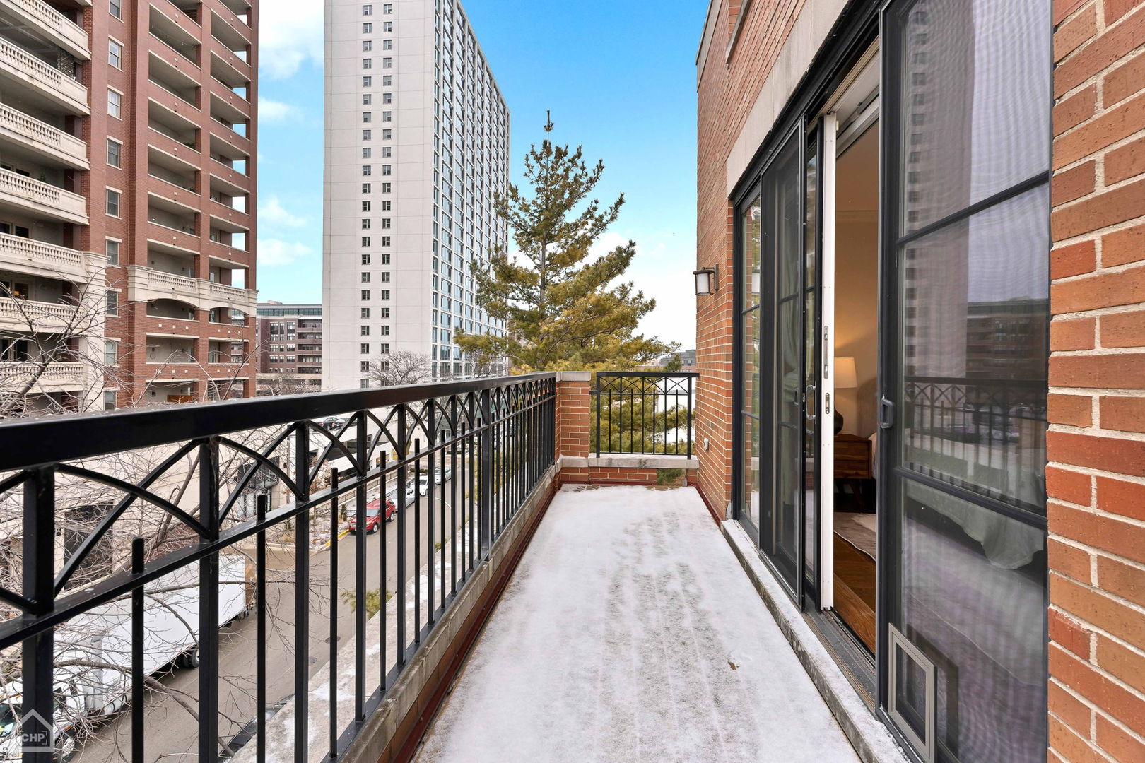 841 W Grace Street Unit: 3NE
