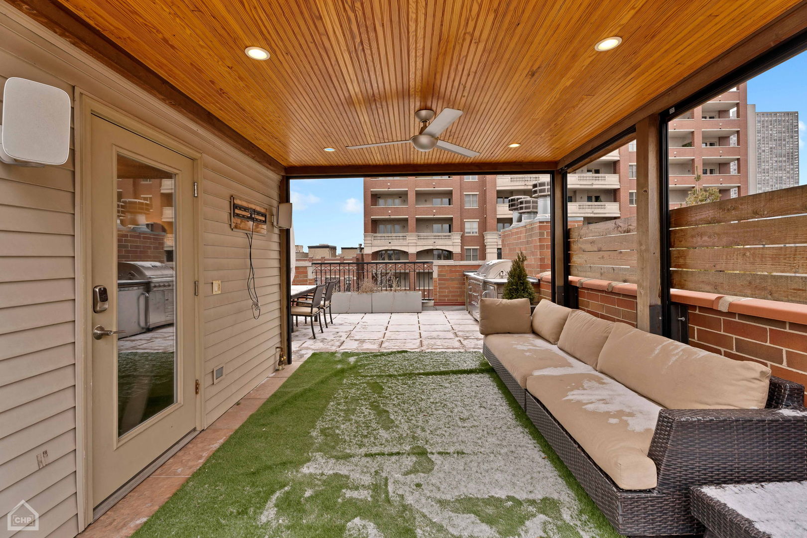 841 W Grace Street Unit: 3NE