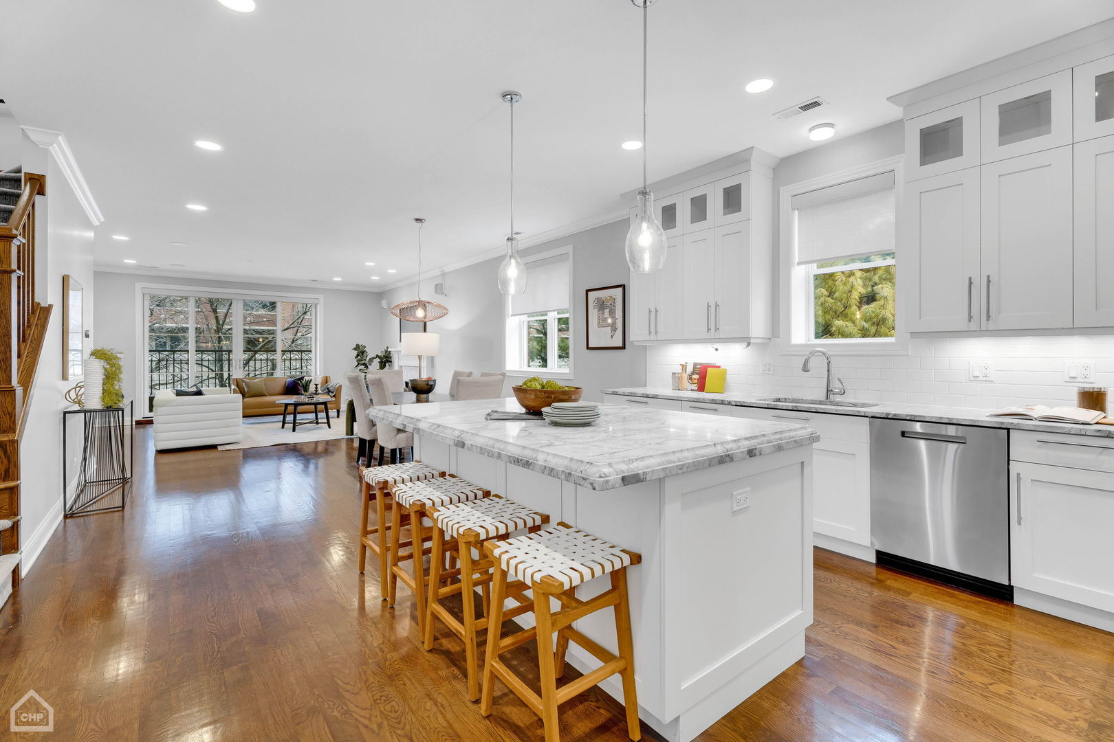 841 W Grace Street Unit: 3NE