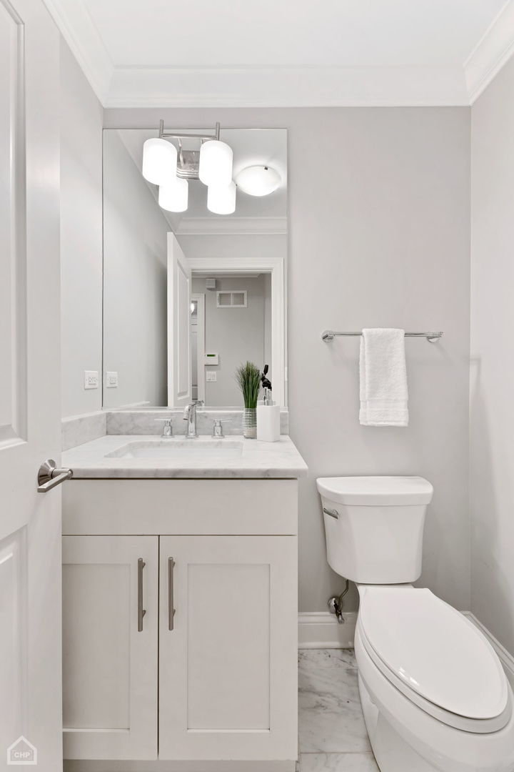 841 W Grace Street Unit: 3NE