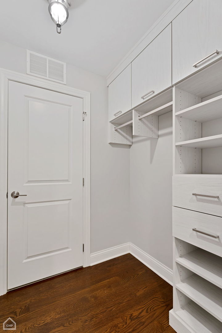 841 W Grace Street Unit: 3NE