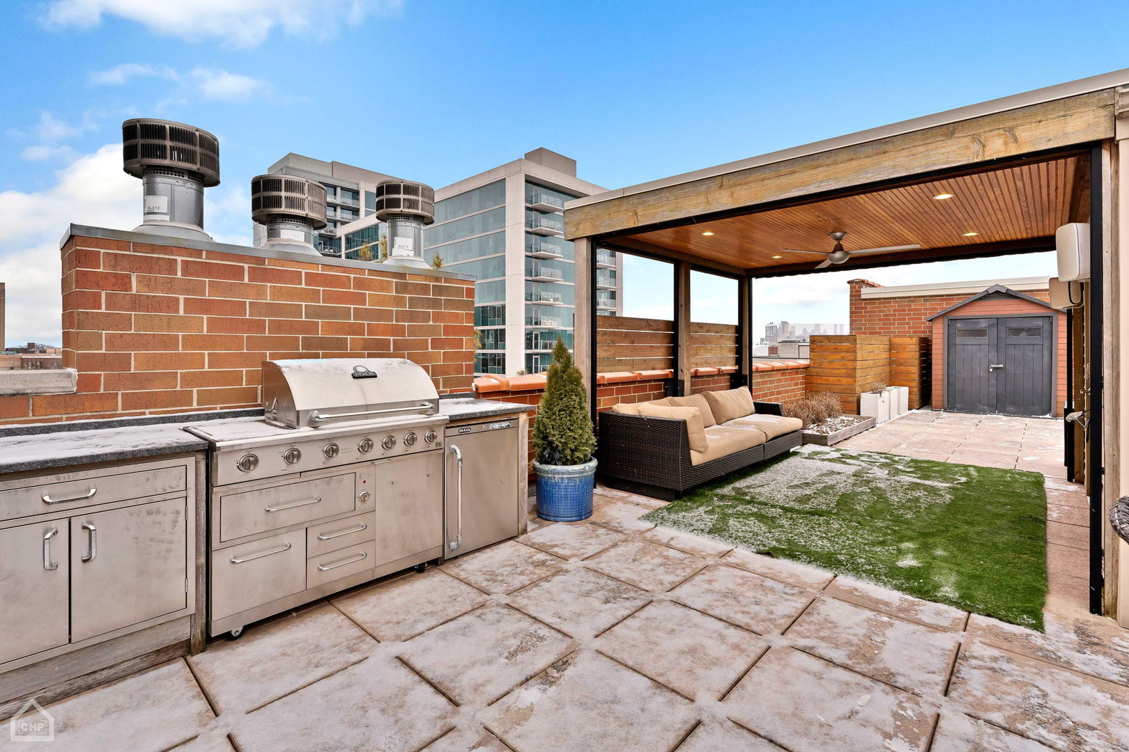 841 W Grace Street Unit: 3NE