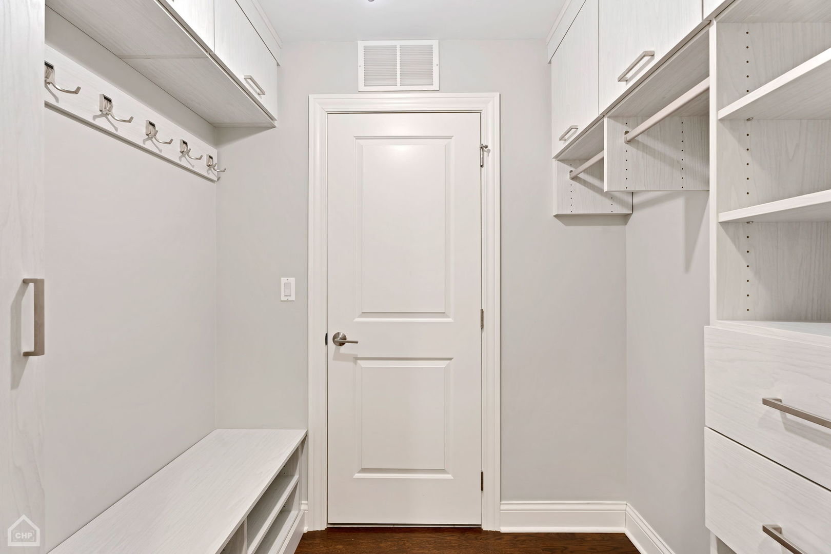 841 W Grace Street Unit: 3NE