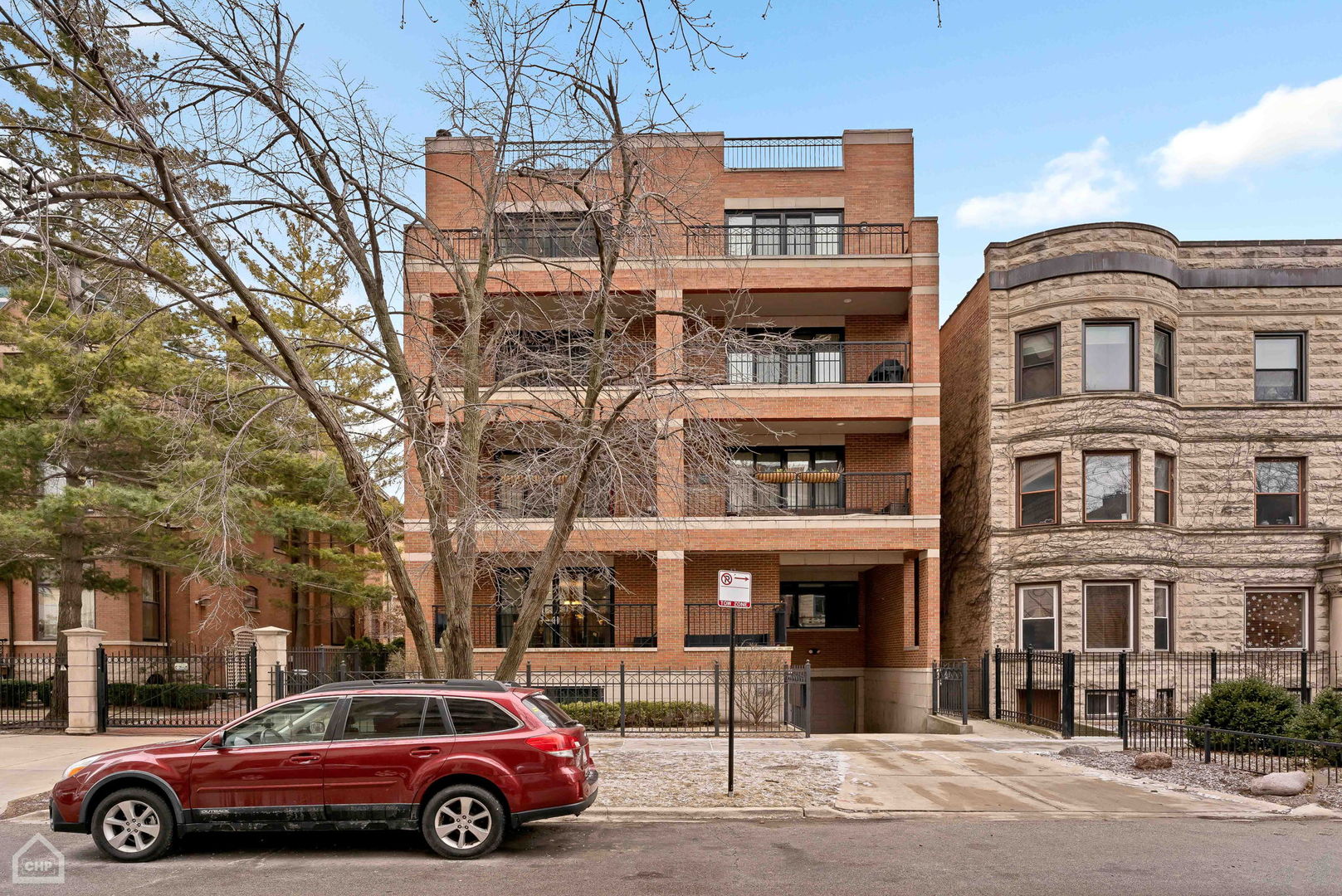 841 W Grace Street Unit: 3NE