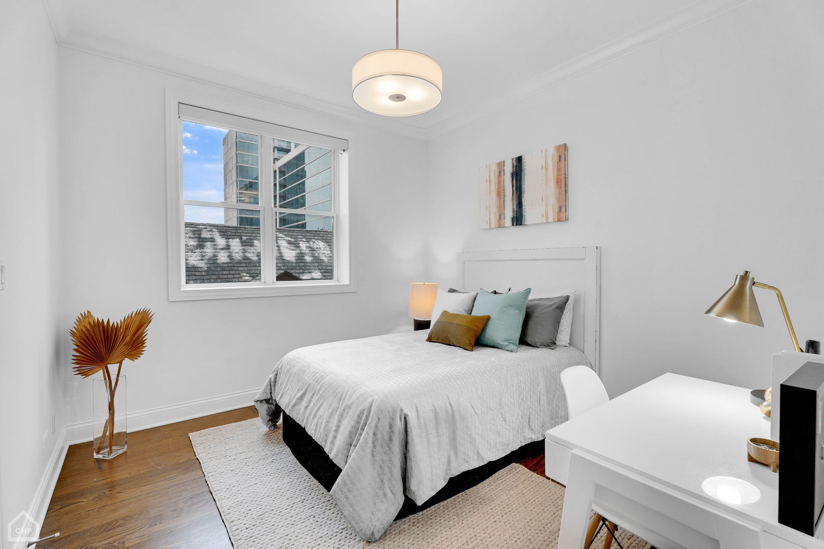 841 W Grace Street Unit: 3NE
