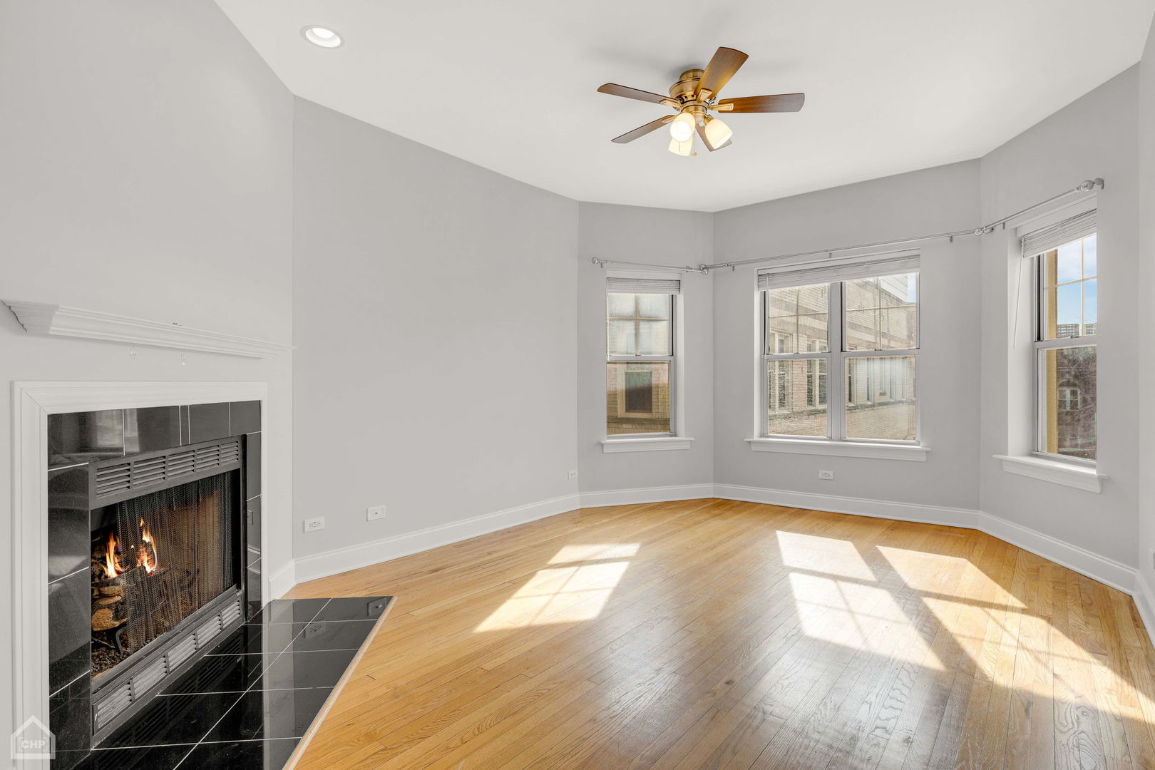 818 W Sunnyside Avenue Unit: 3A