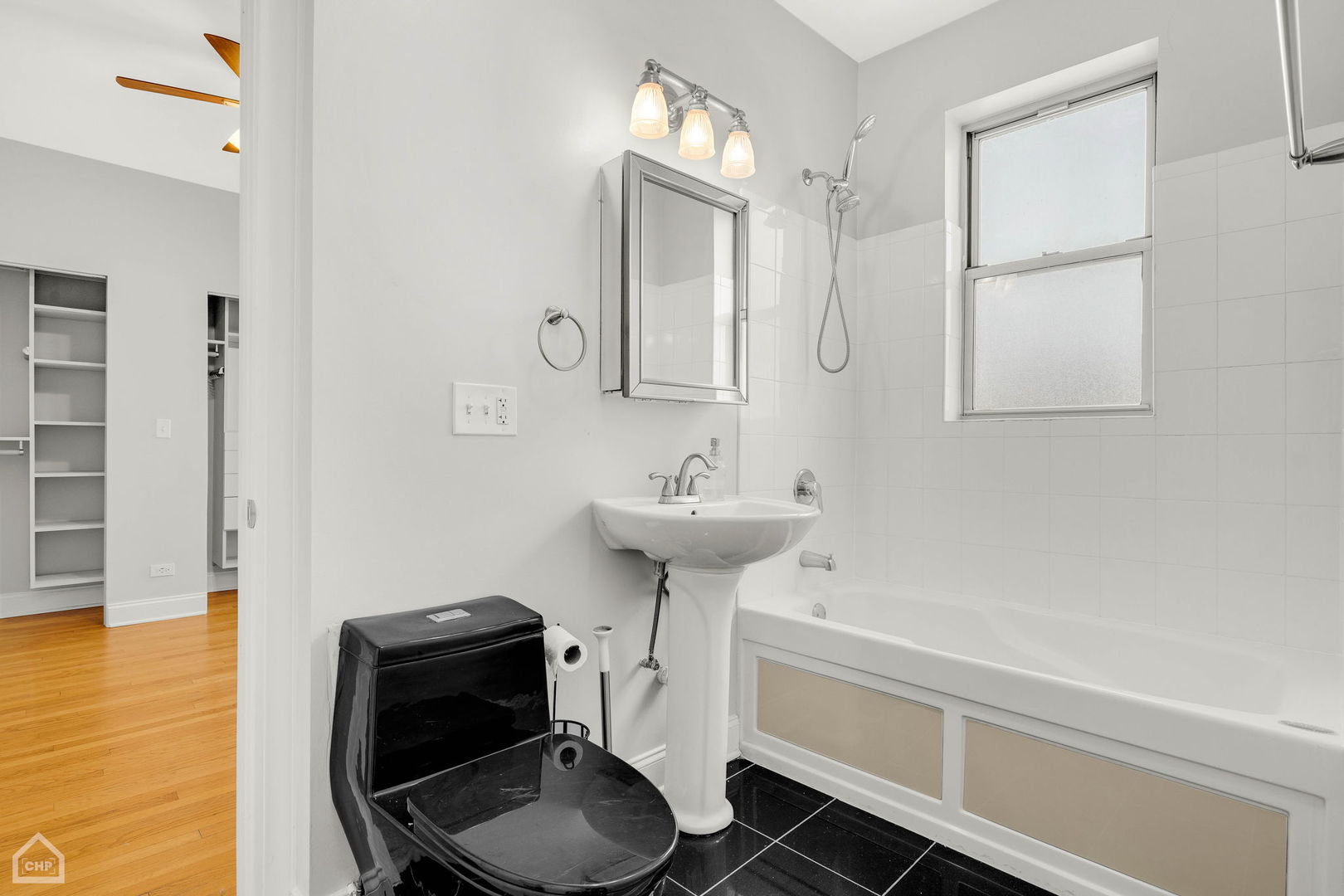 818 W Sunnyside Avenue Unit: 3A