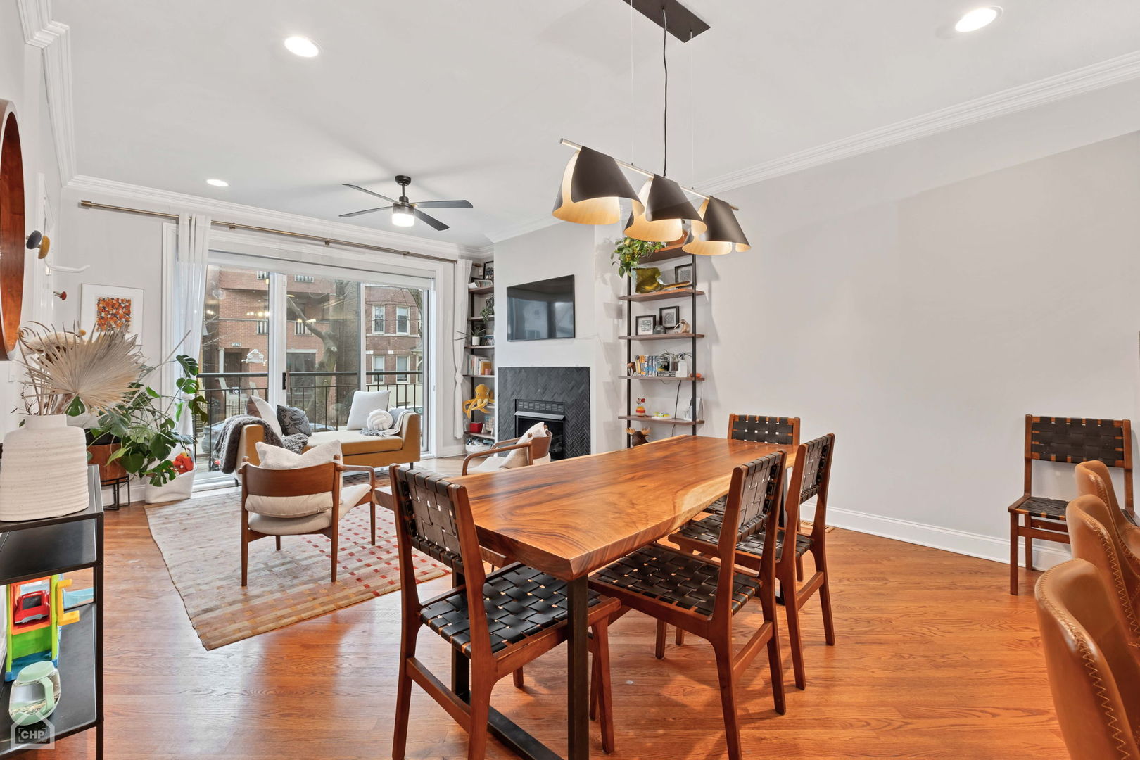 2426 W Cortez Street Unit: 1