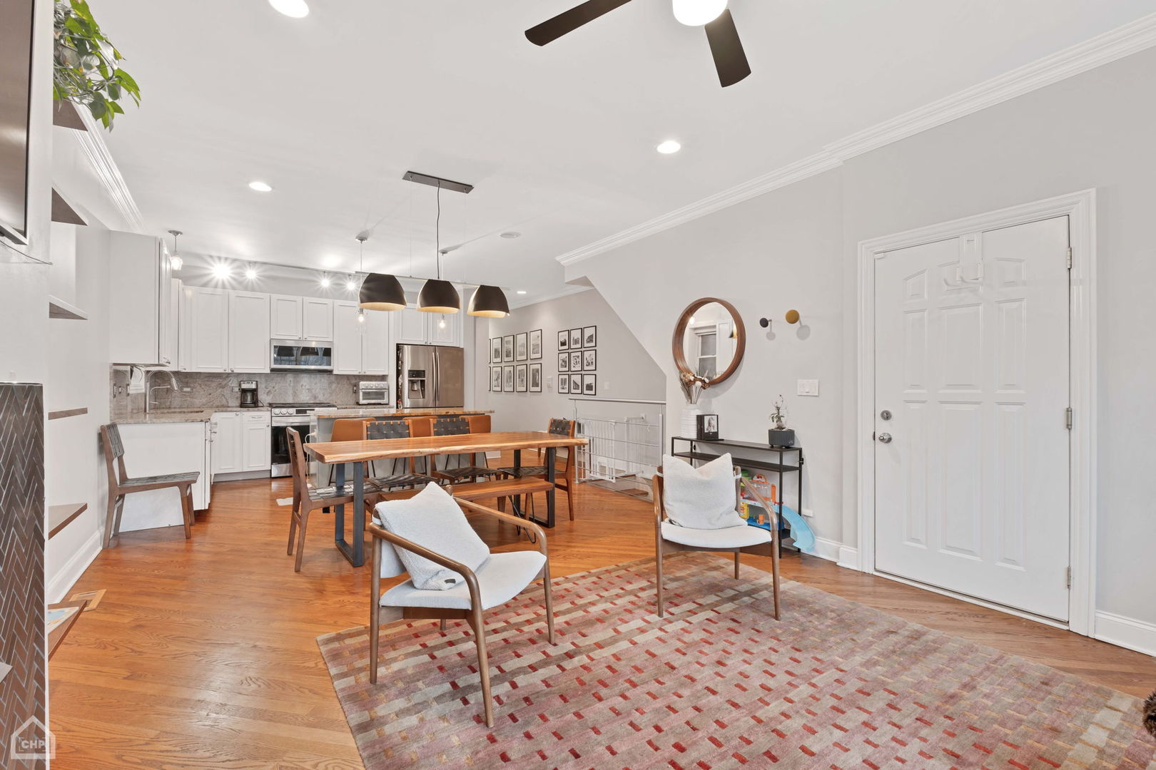 2426 W Cortez Street Unit: 1